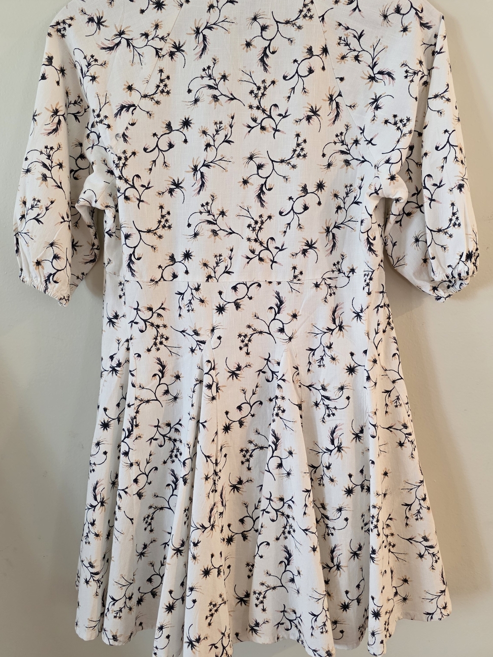 Universal Thread Bell Sleeve White Mini Dress with Black And Pink Floral Print - Picture 4 of 10